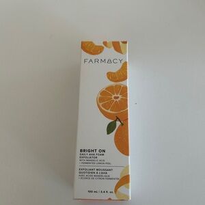 Farmacy Bright On Exfoliator with Citrus Design